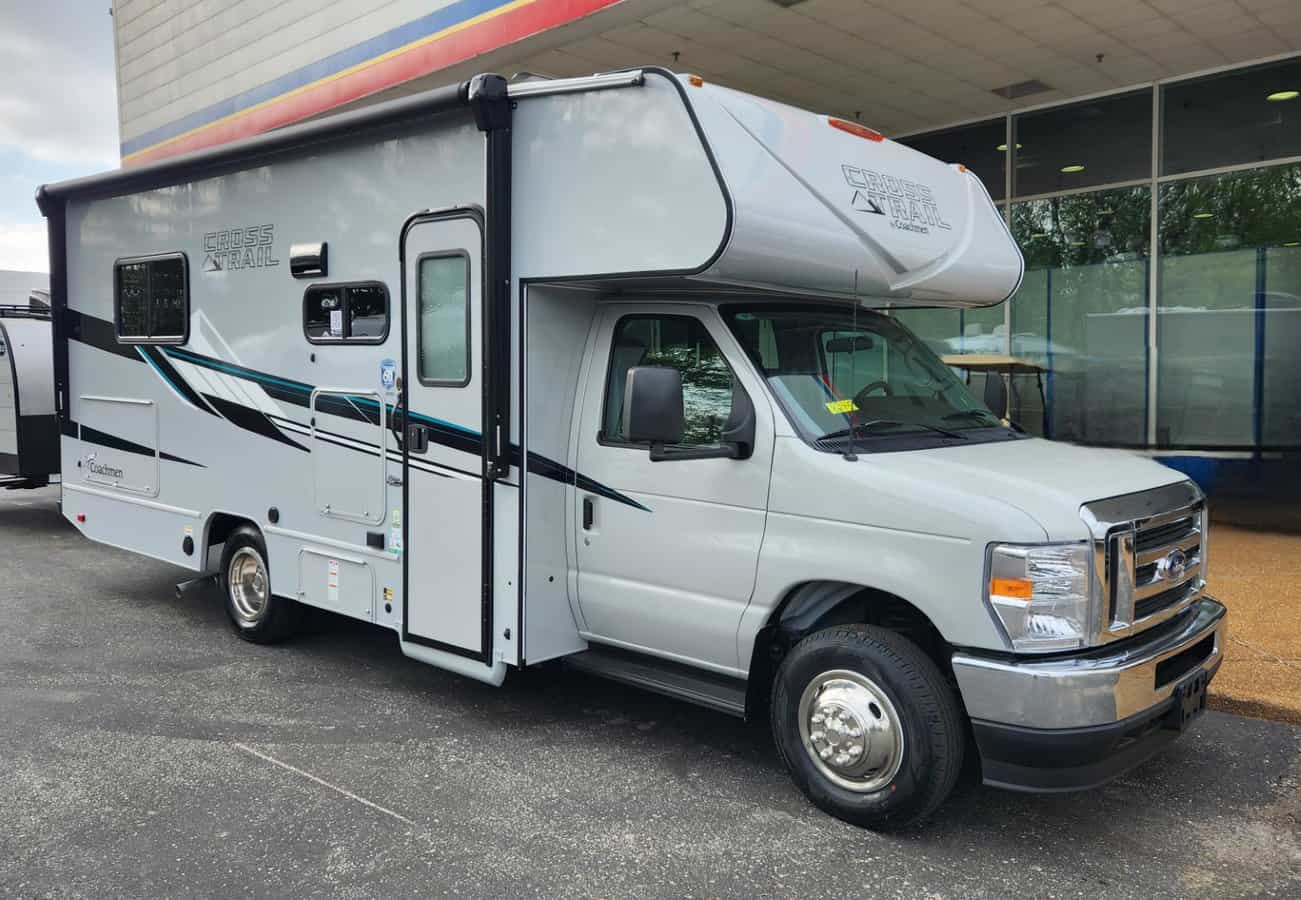 NEW 2025 Coachmen Cross Trail 23XG | St. Louis, MO