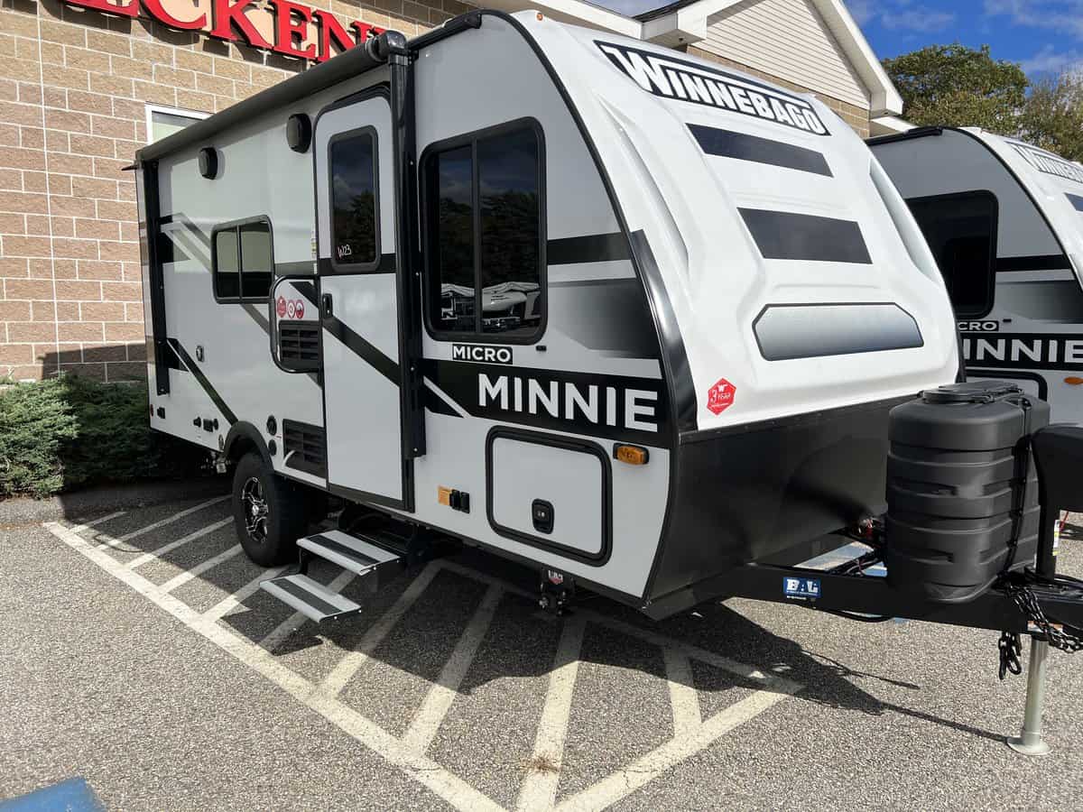 SOLD NEW 2024 Winnebago Micro Minnie 1700BH