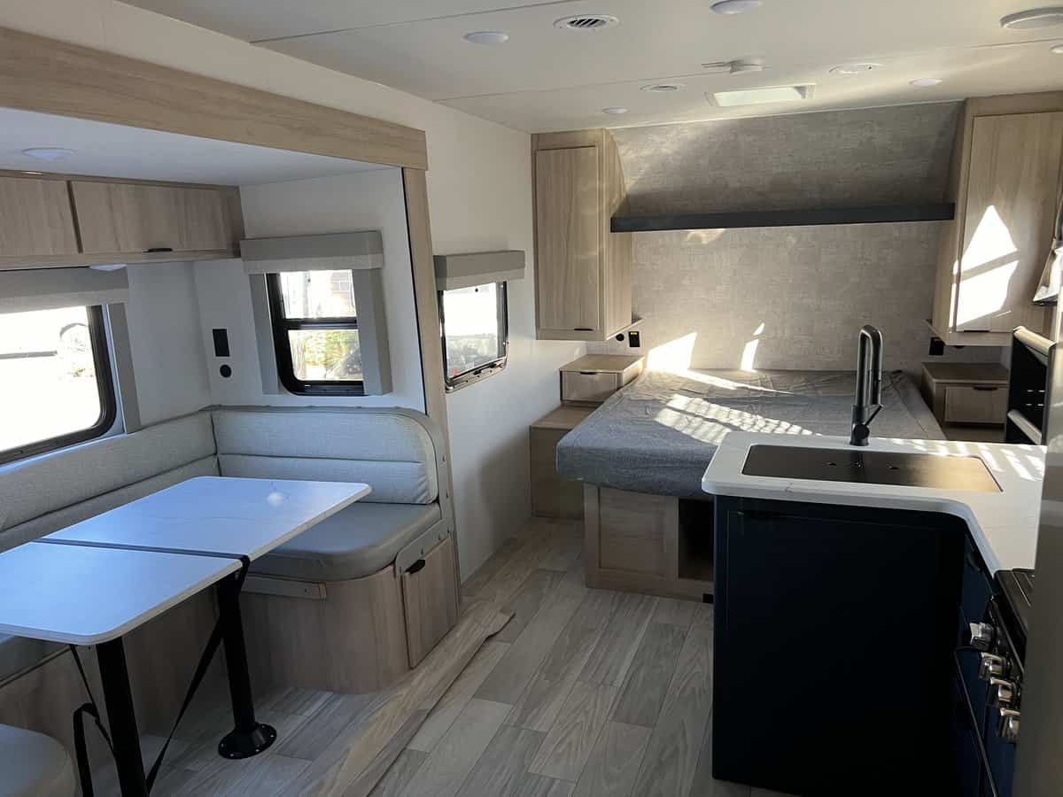 NEW 2024 Winnebago Minnie 2326BH