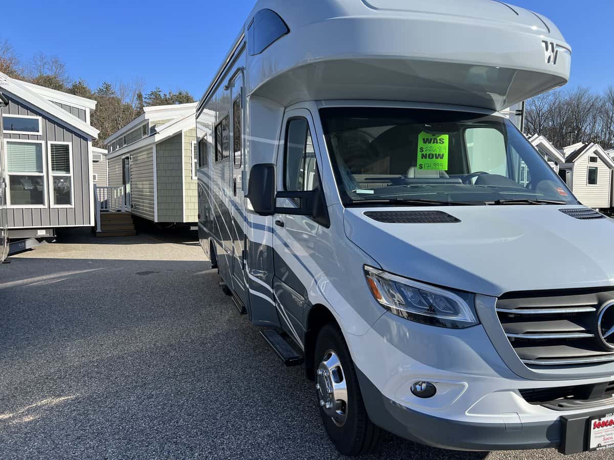 NEW 2024 Winnebago View 24J