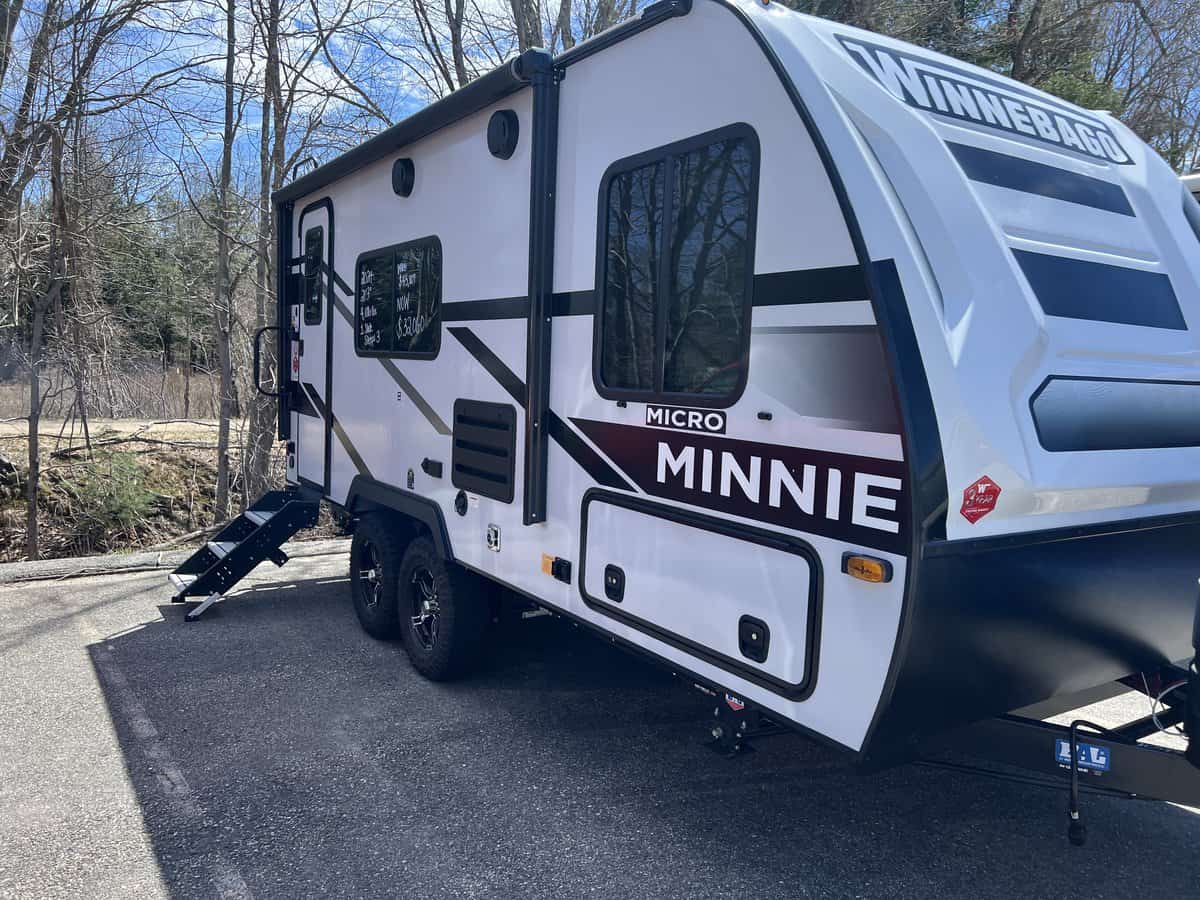 NEW 2024 Winnebago Micro Minnie 1821FB