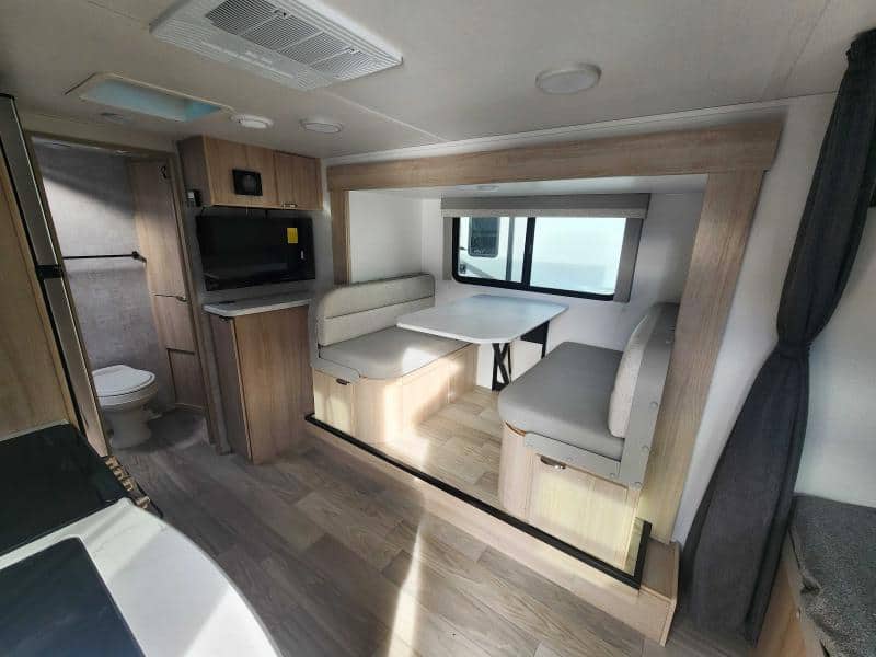 SOLD NEW 2024 Winnebago Micro Minnie 2108TB