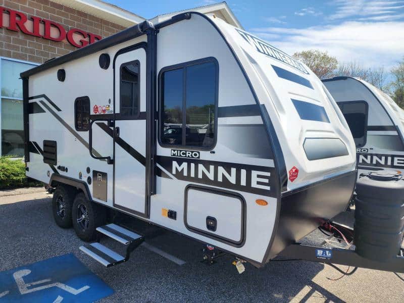 NEW 2024 Winnebago Micro Minnie 1800BH