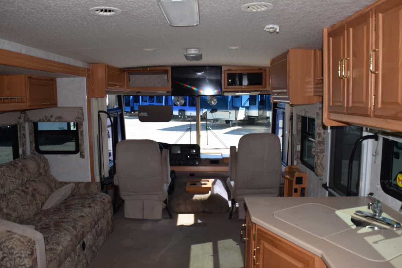 Sold Used Winnebago Winnebago V Adventurer Marietta Ga