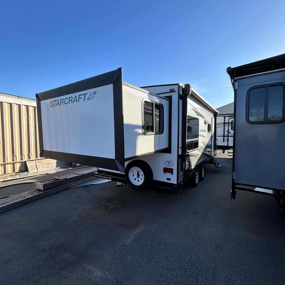 SOLD USED 2019 Starcraft STARCRAFT 20BHS | Marietta, GA