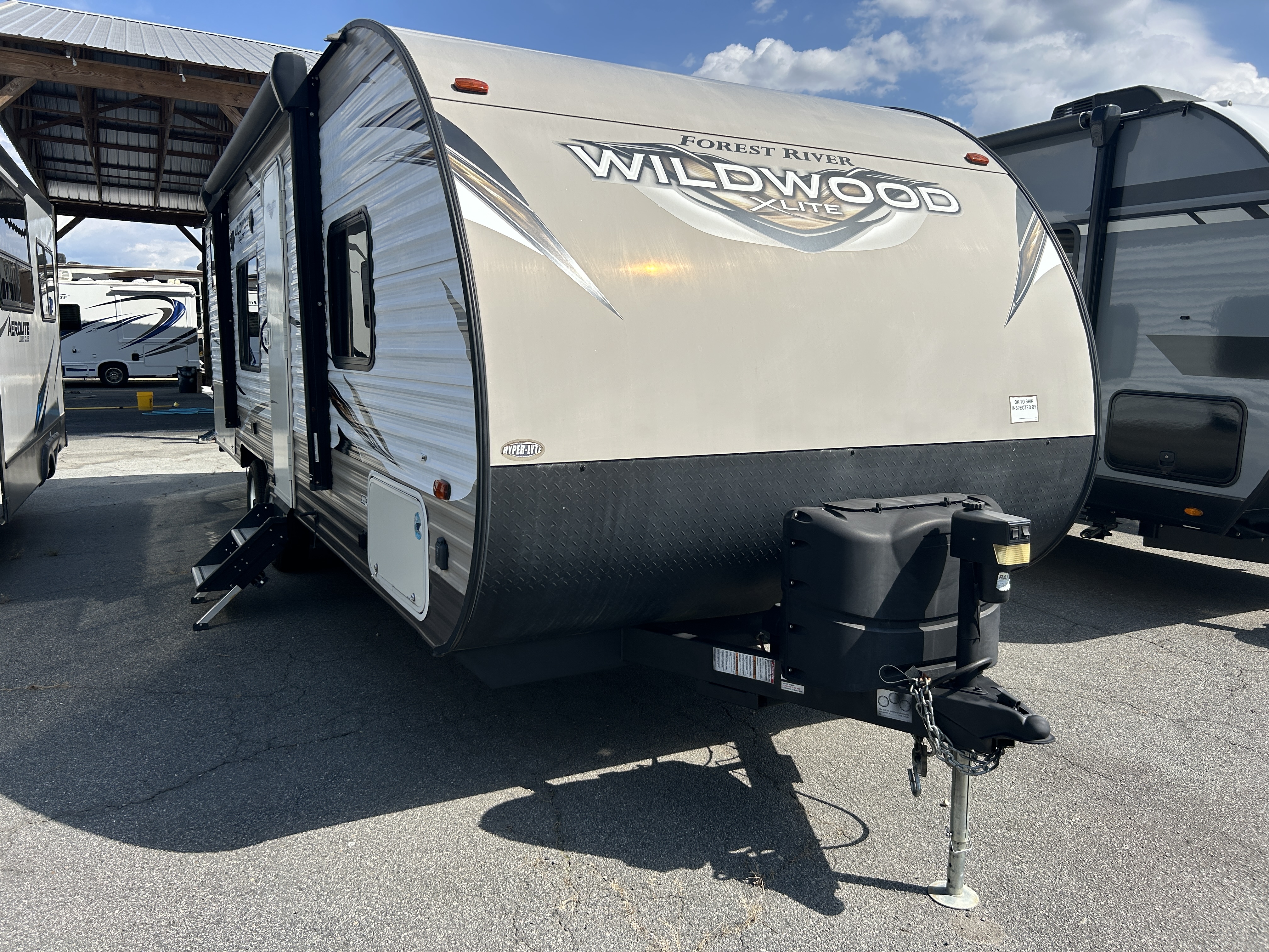 USED 2018 Forest River WILDWOOD 261BHXL