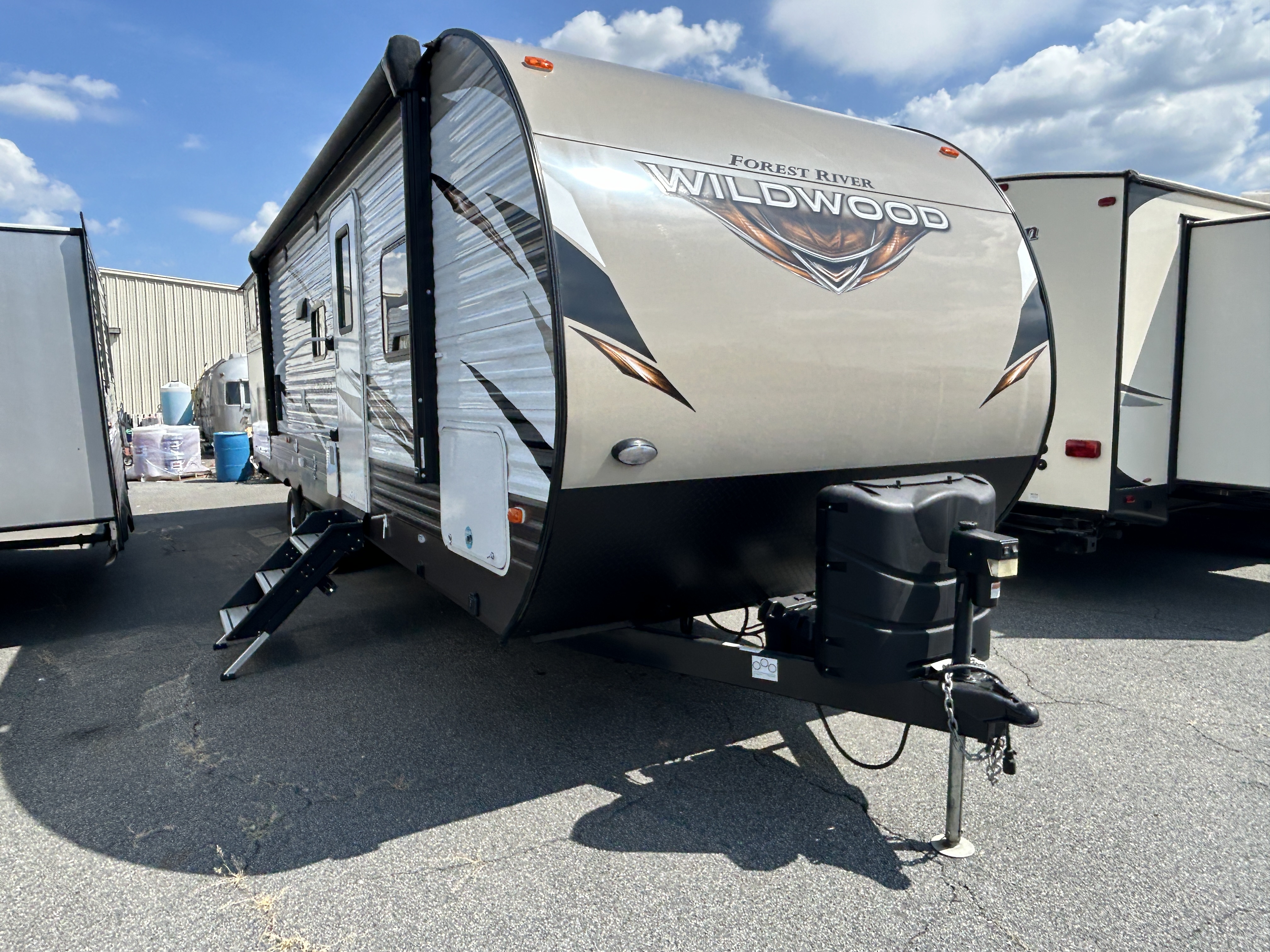 USED 2018 Forest River WILDWOOD 30KQBSS