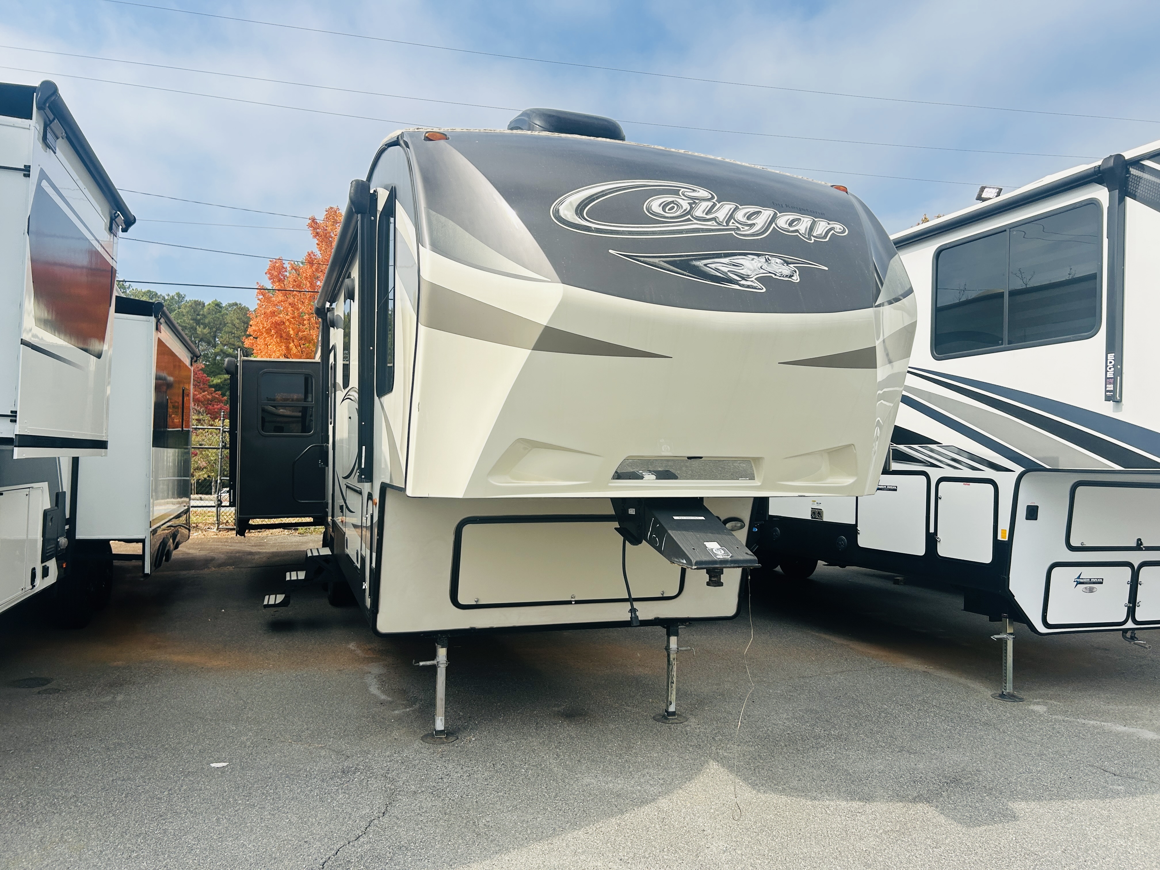 USED 2018 Keystone COUGAR 359MBI