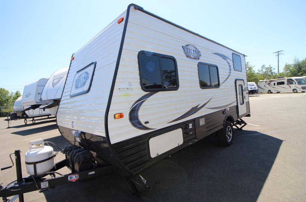 USED 2016 FOREST RIVER VIKING 17BH | Sidney, BC