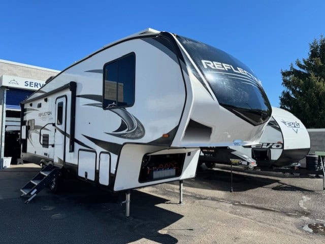 Sold Used 2021 Grand Design Reflection 240rl 