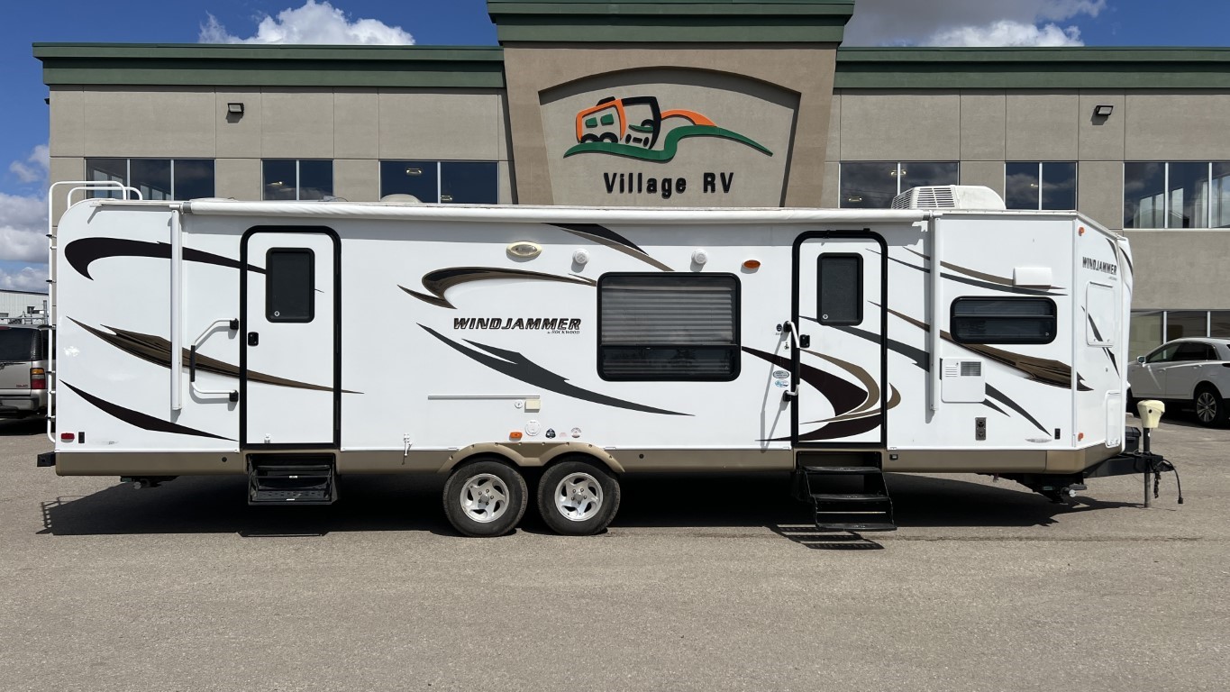 Discover the Windjammer 3008W Travel Trailer: Your Perfect Adventure Companion