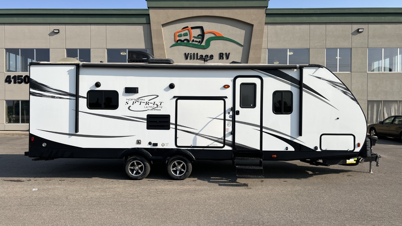 USED 2019 Coachmen NORTHERN SPIRIT 2758RB