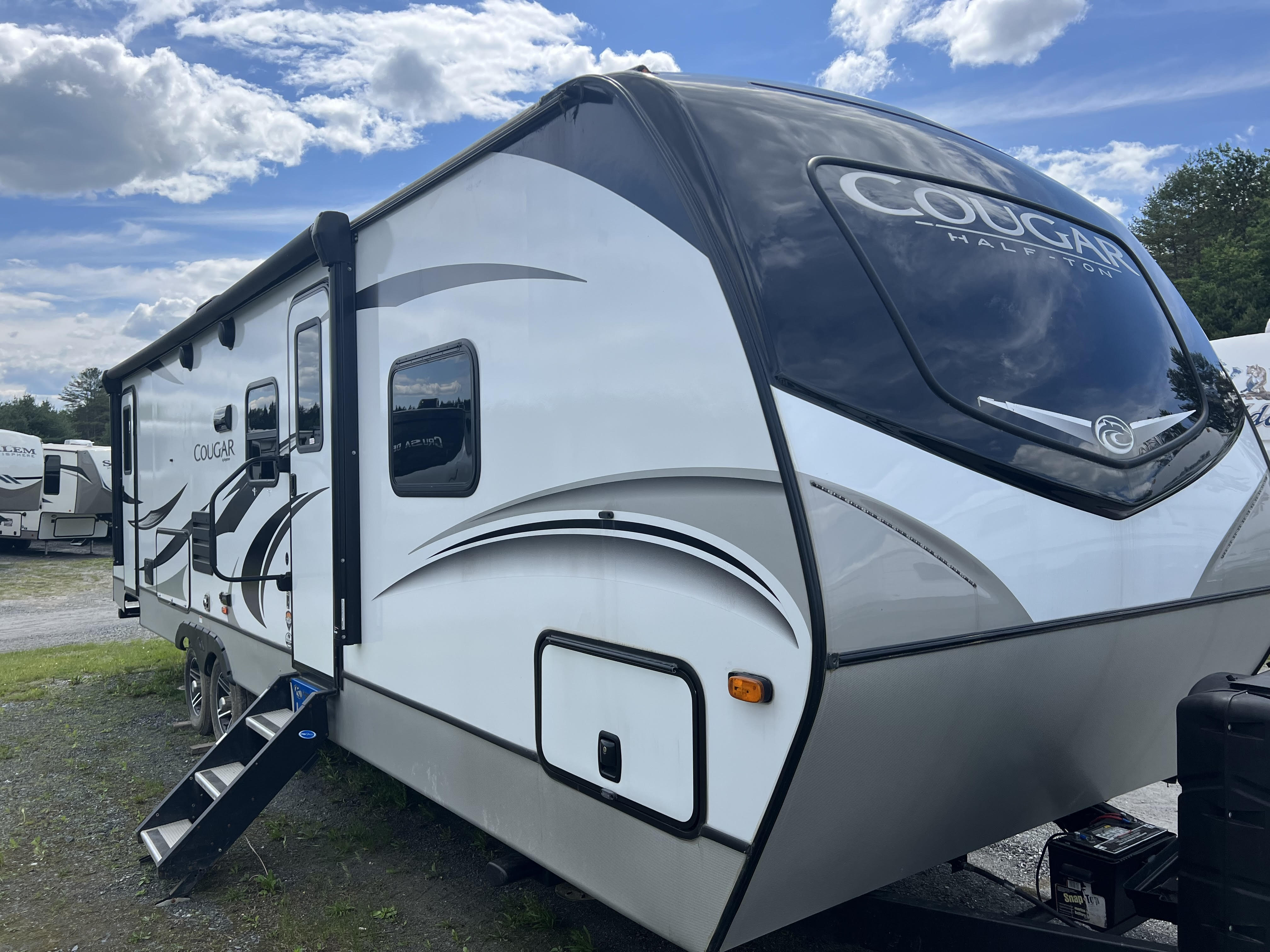 USED 2021 COUGAR 29BHS | East Montpelier, VT